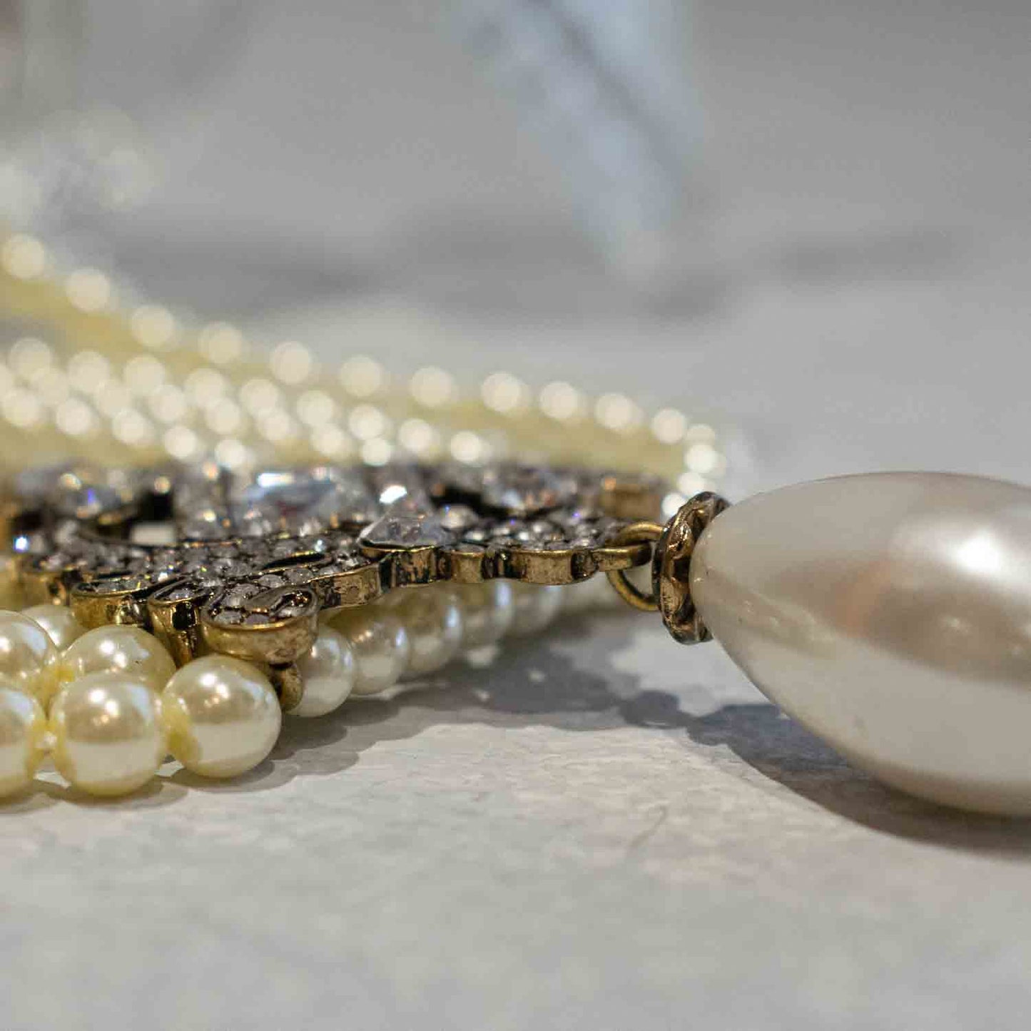 COLLAR PIEDAD