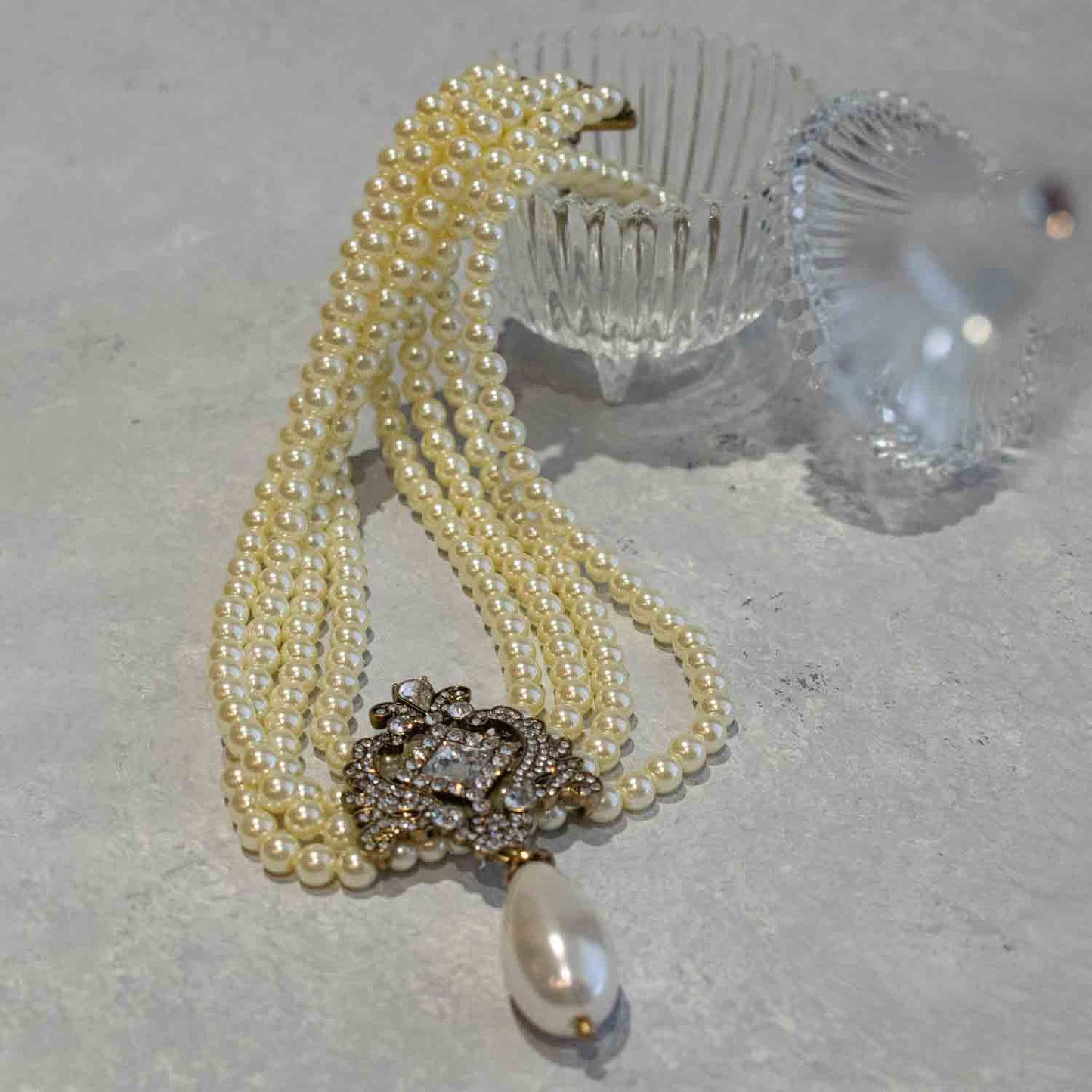 COLLAR PIEDAD