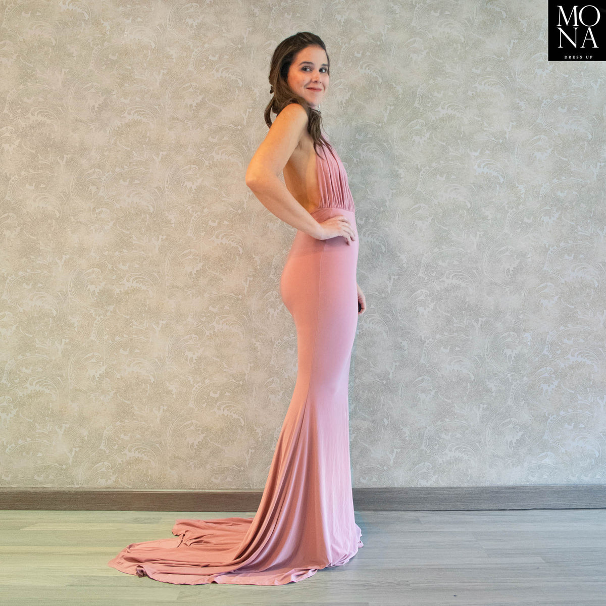Vestido largo Nicoleta rosado con espalda descubierta