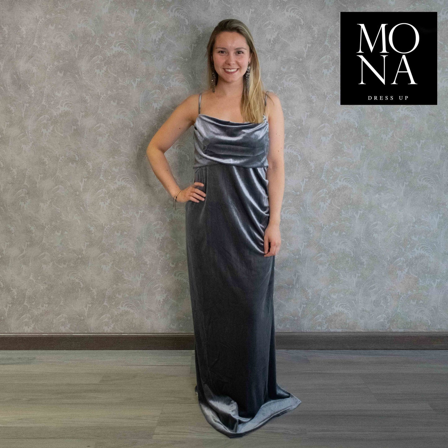 VESTIDO LARGO PIEDAD GRIS