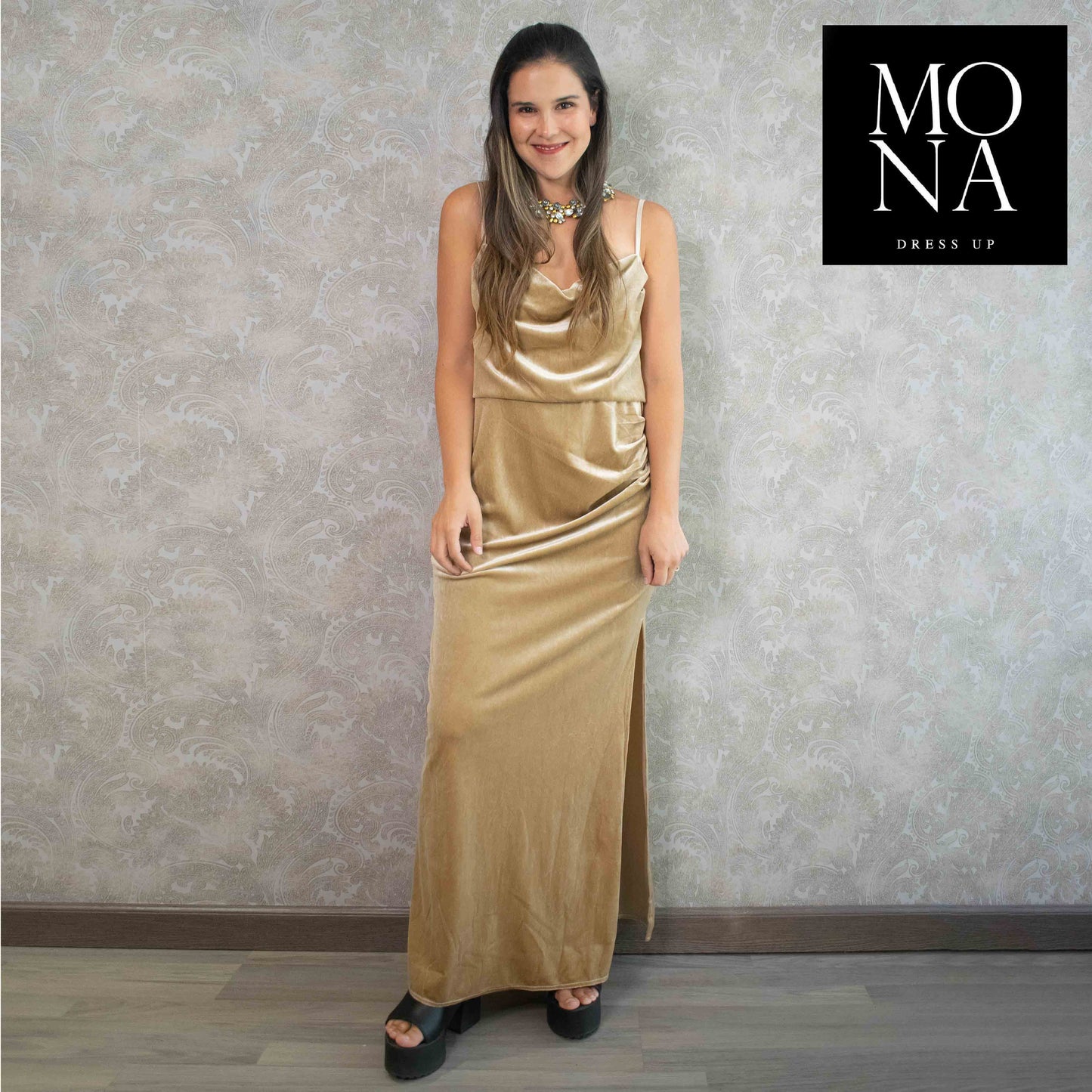 VESTIDO LARGO PIEDAD CHAMPAGNE