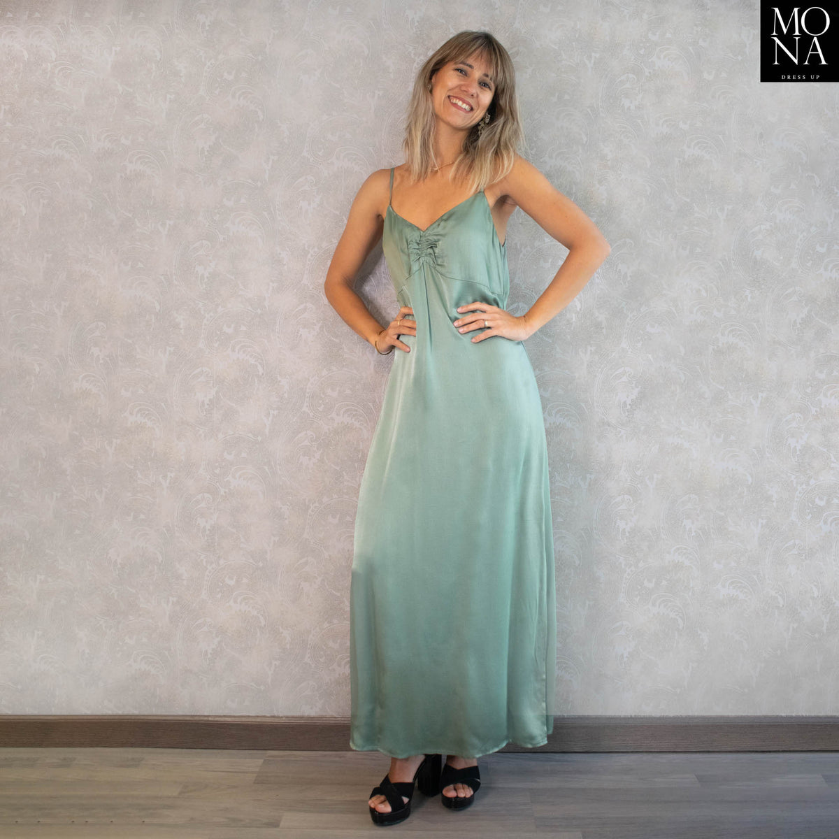Vestido largo Carolina verde oliva estilo boho chic