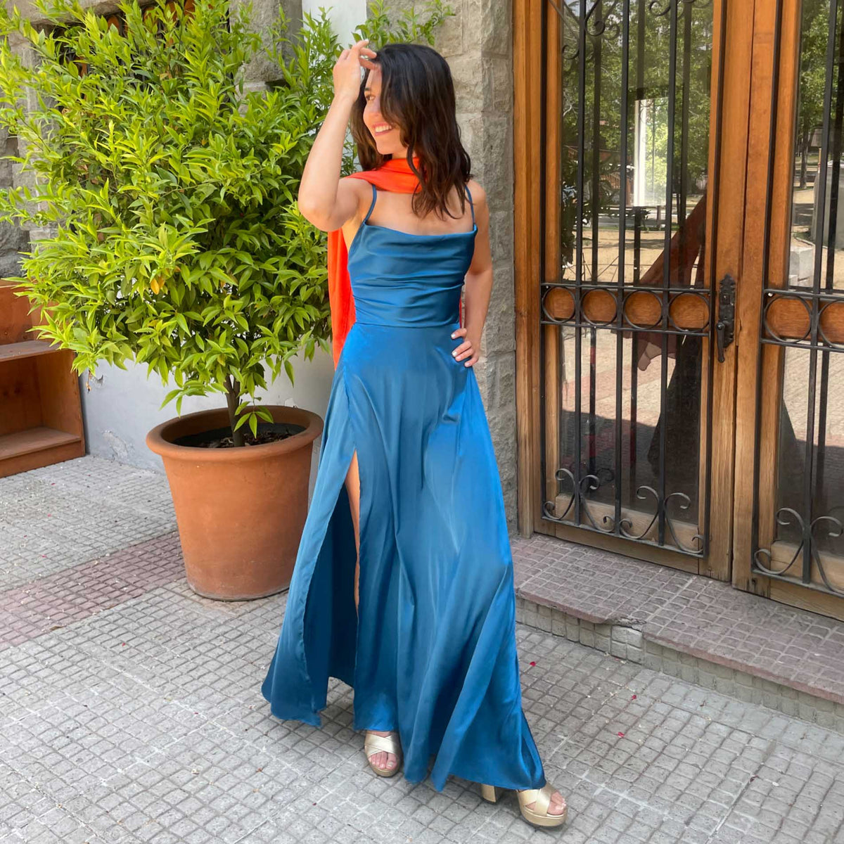 Vestido largo Octavia petroleo con espalda descubierta