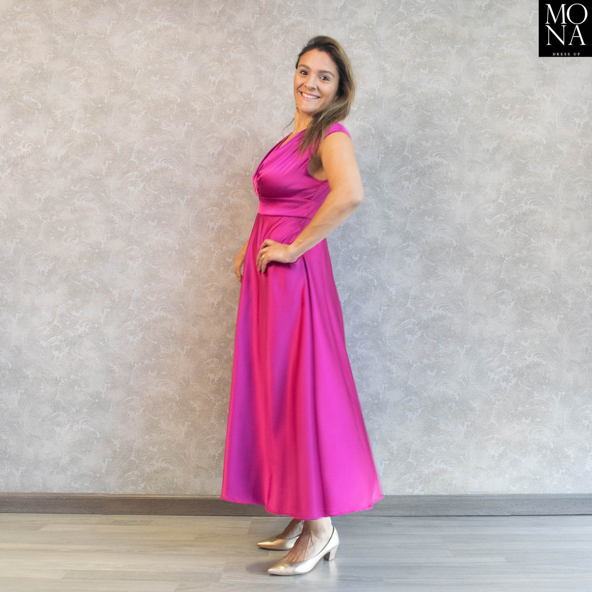 Vestido largo Magdalena fucsia, foto 2 de 4