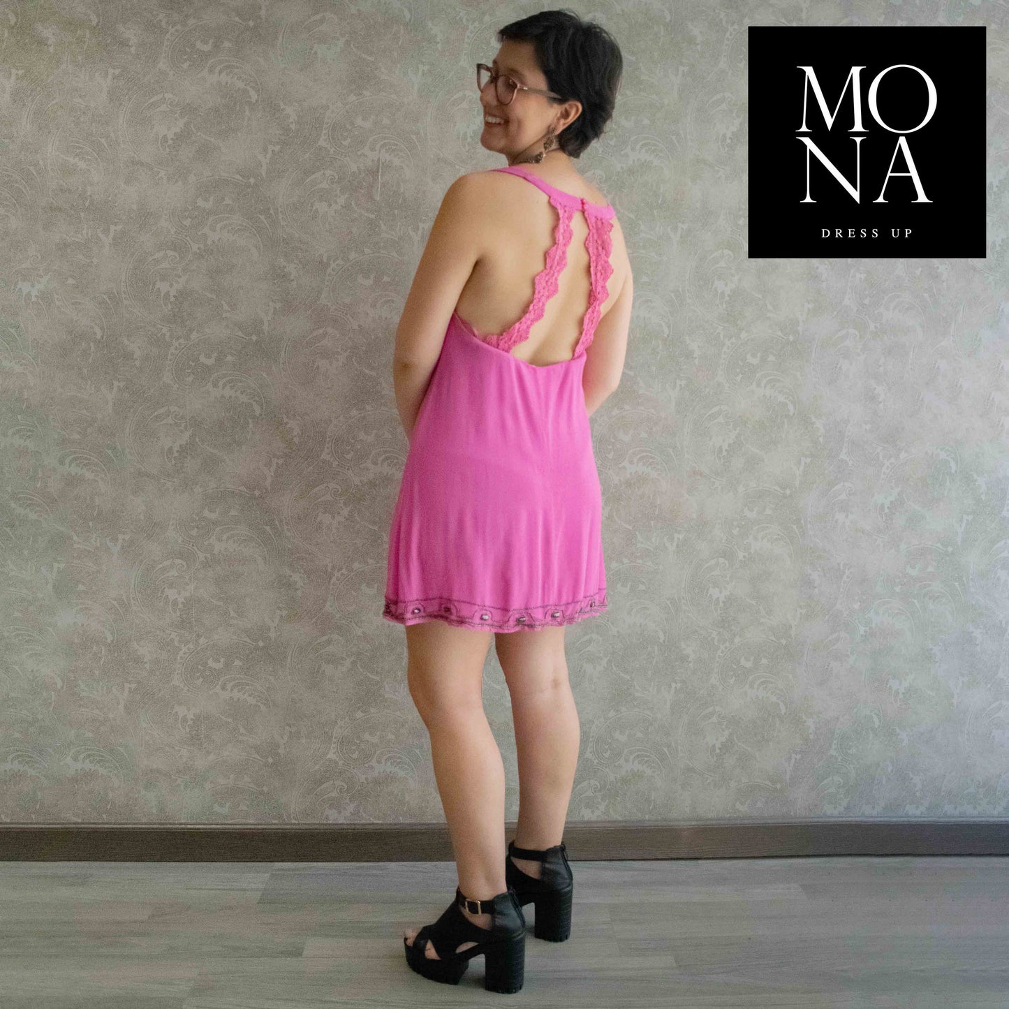 VESTIDO CORTO ESTHER ROSA