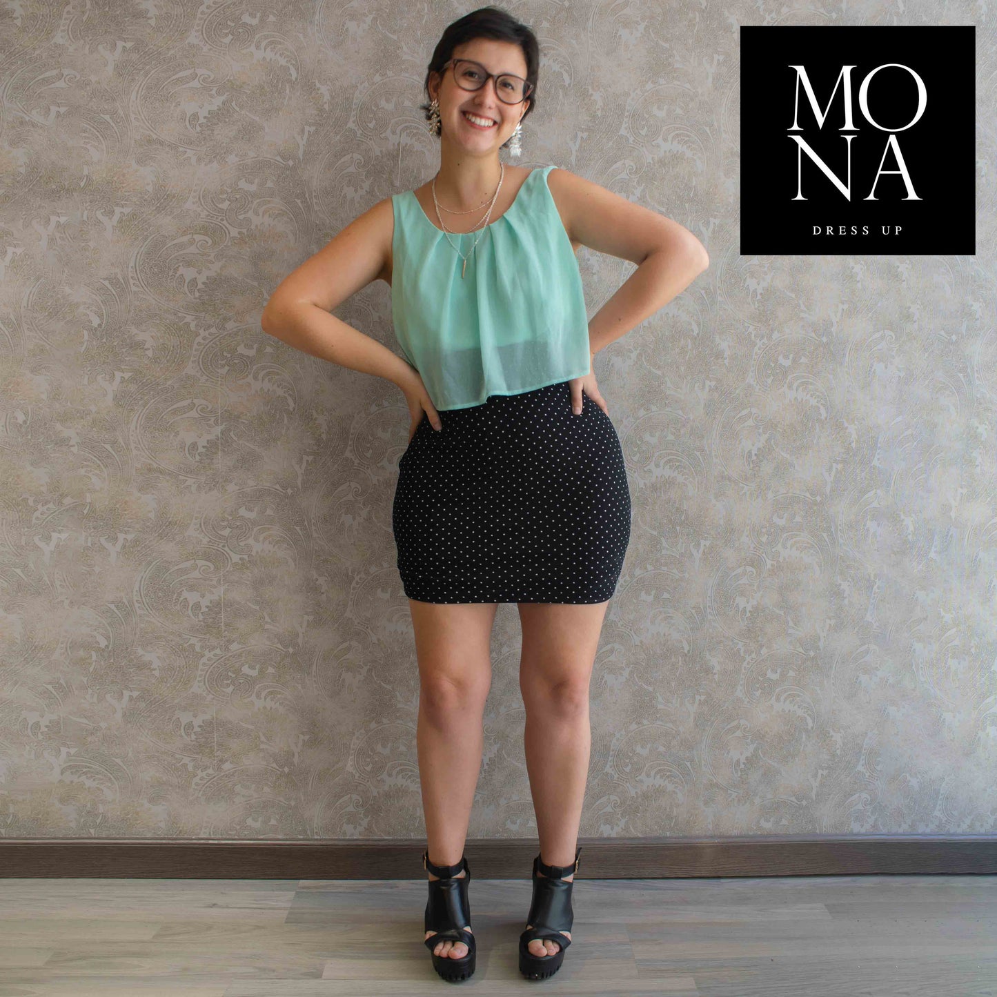 VESTIDO CORTO DULCE MENTA Y NEGRO