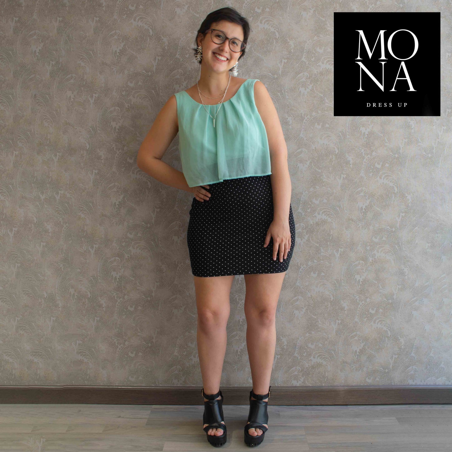 VESTIDO CORTO DULCE MENTA Y NEGRO