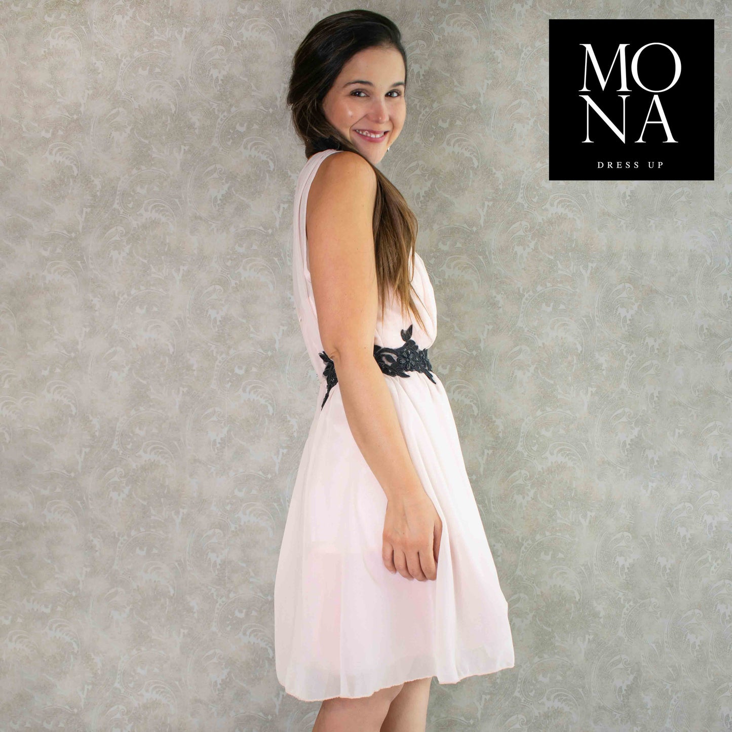 VESTIDO CORTO NICOLE ROSADO