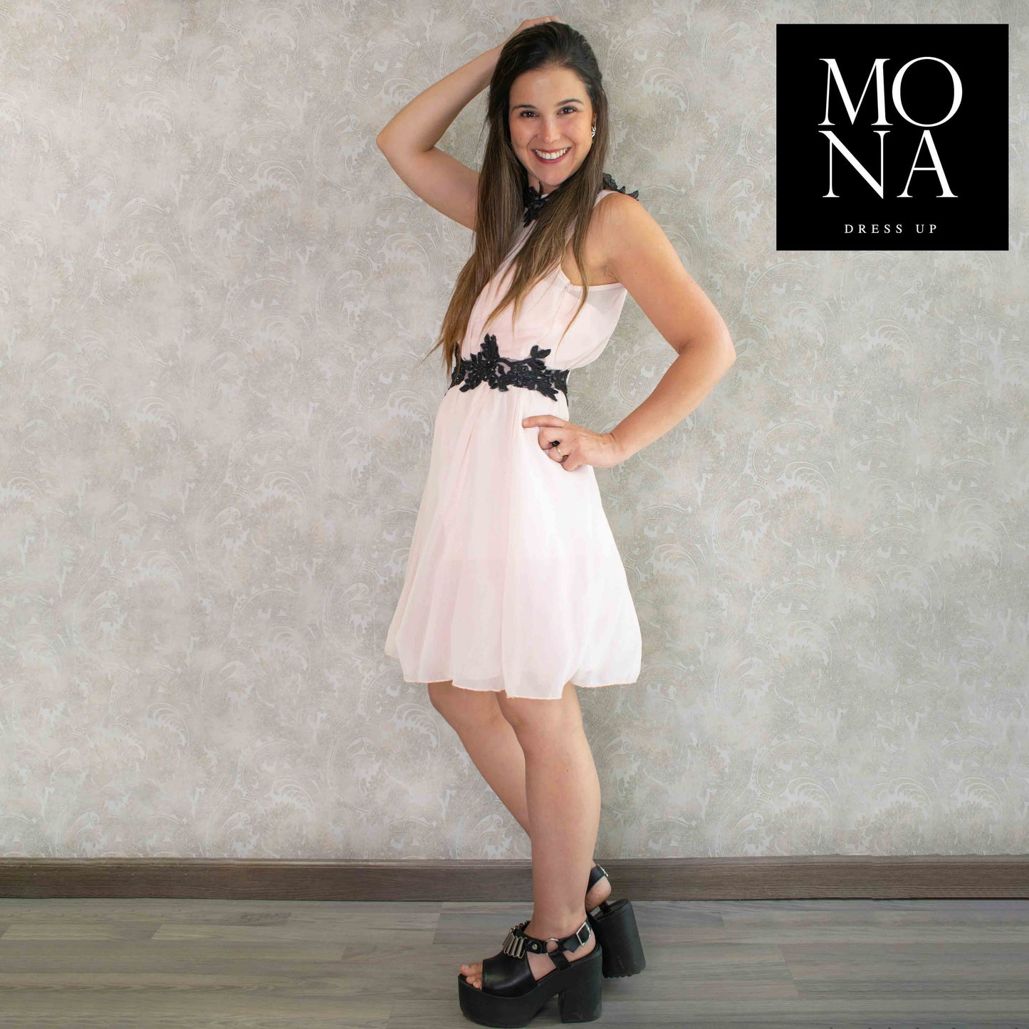 VESTIDO CORTO NICOLE ROSADO