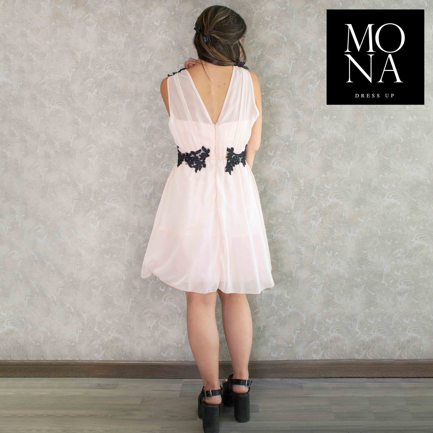 VESTIDO CORTO NICOLE ROSADO