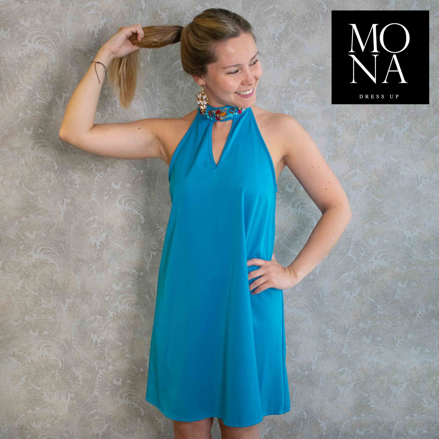 VESTIDO CORTO AZUCENA CELESTE OSCURO