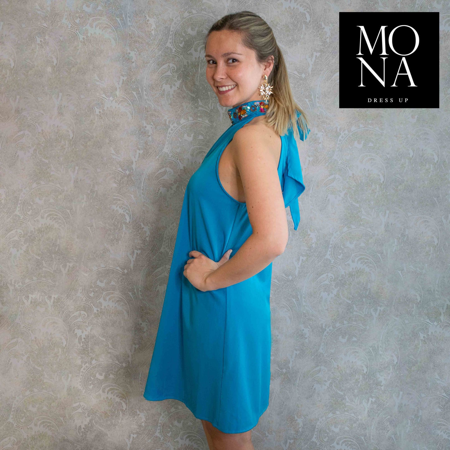 VESTIDO CORTO AZUCENA CELESTE OSCURO