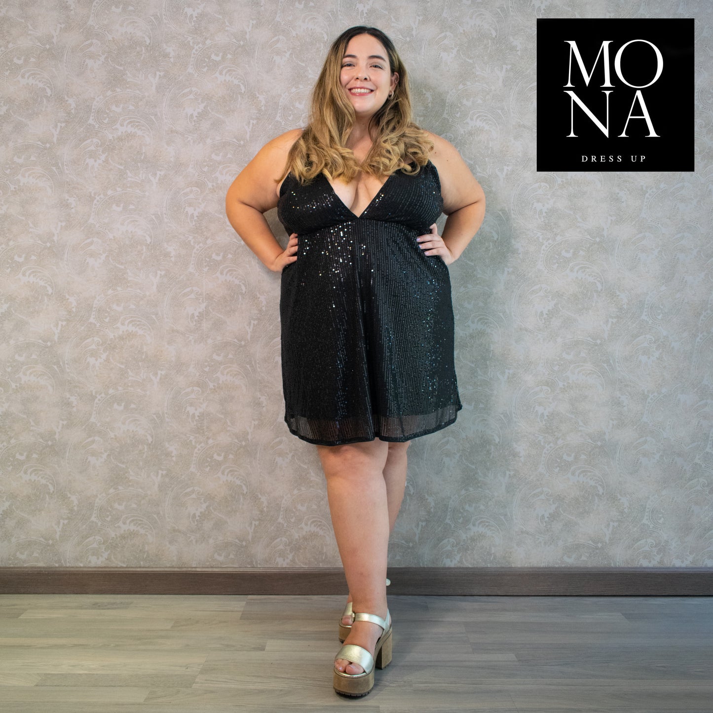 VESTIDO CORTO RENATA NEGRO