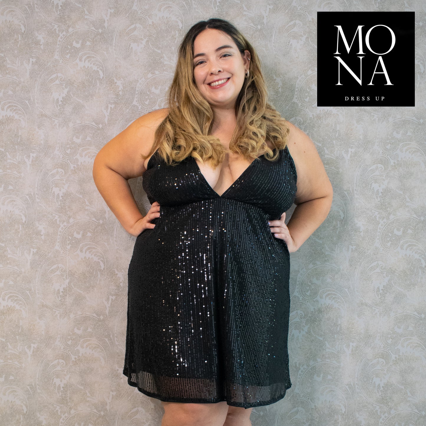 VESTIDO CORTO RENATA NEGRO