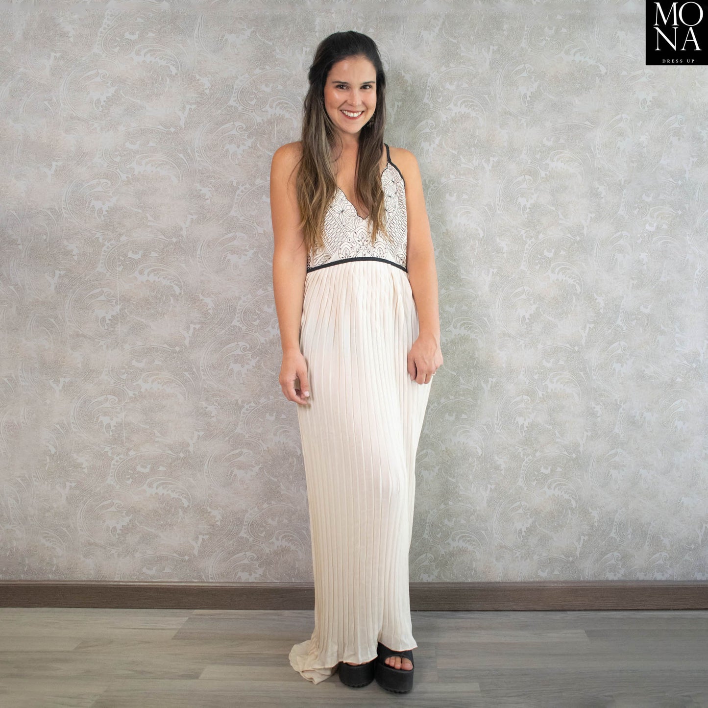 VESTIDO LARGO AILEN CREMA