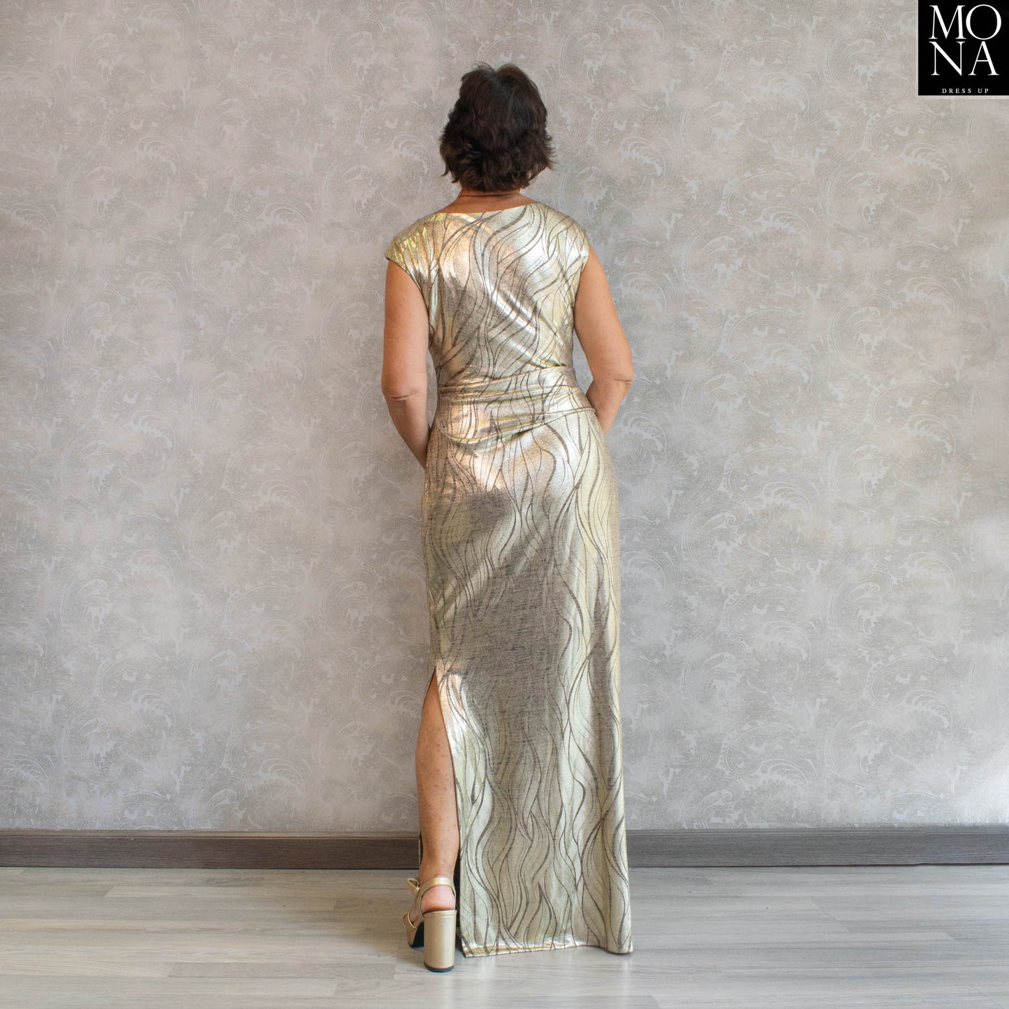VESTIDO LARGO BETTINA DORADO
