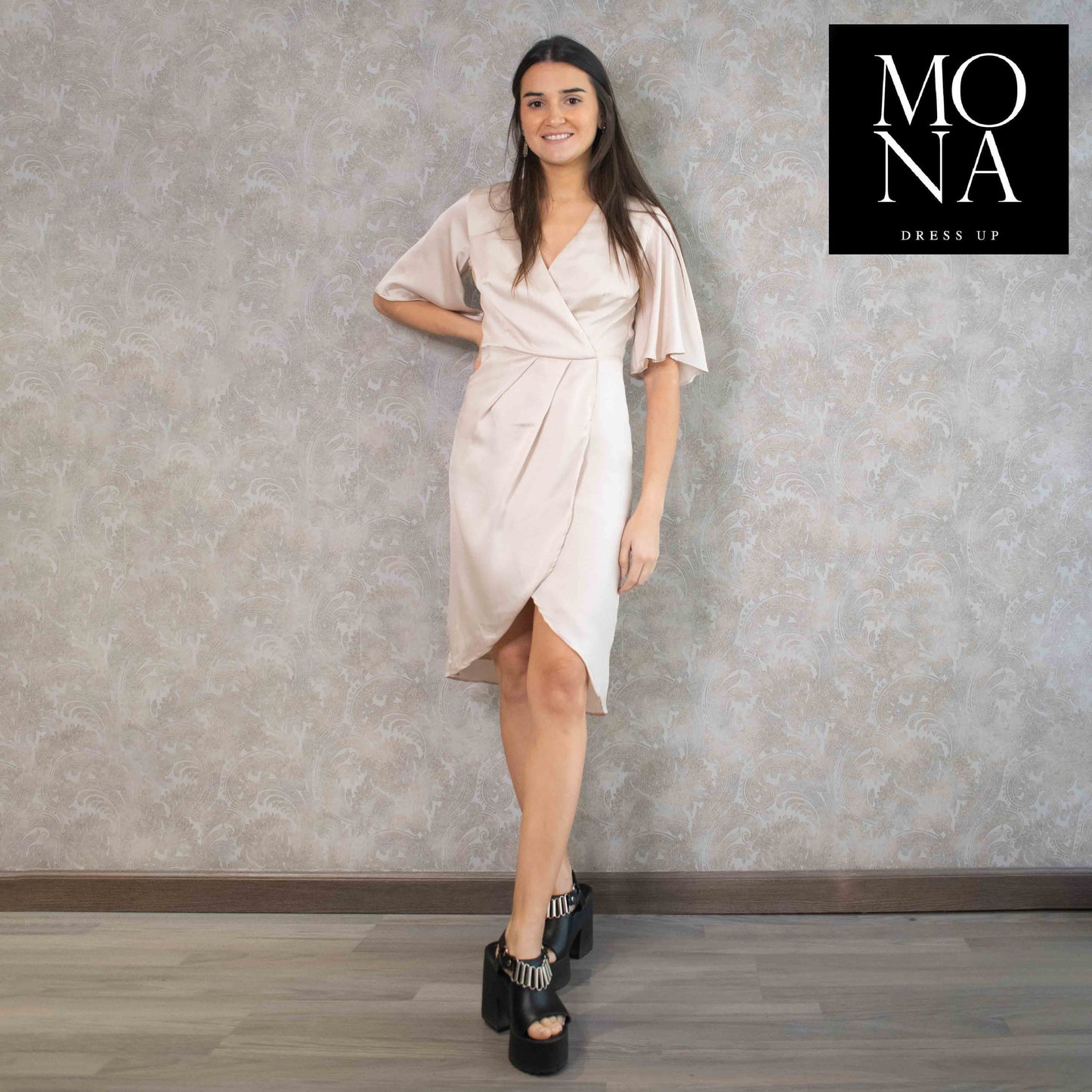 VESTIDO CORTO FIORELLA BEIGE