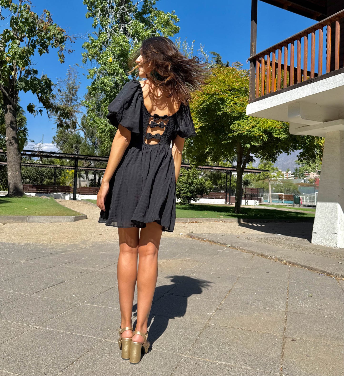 VESTIDO CORTO AGUSTINA NEGRO