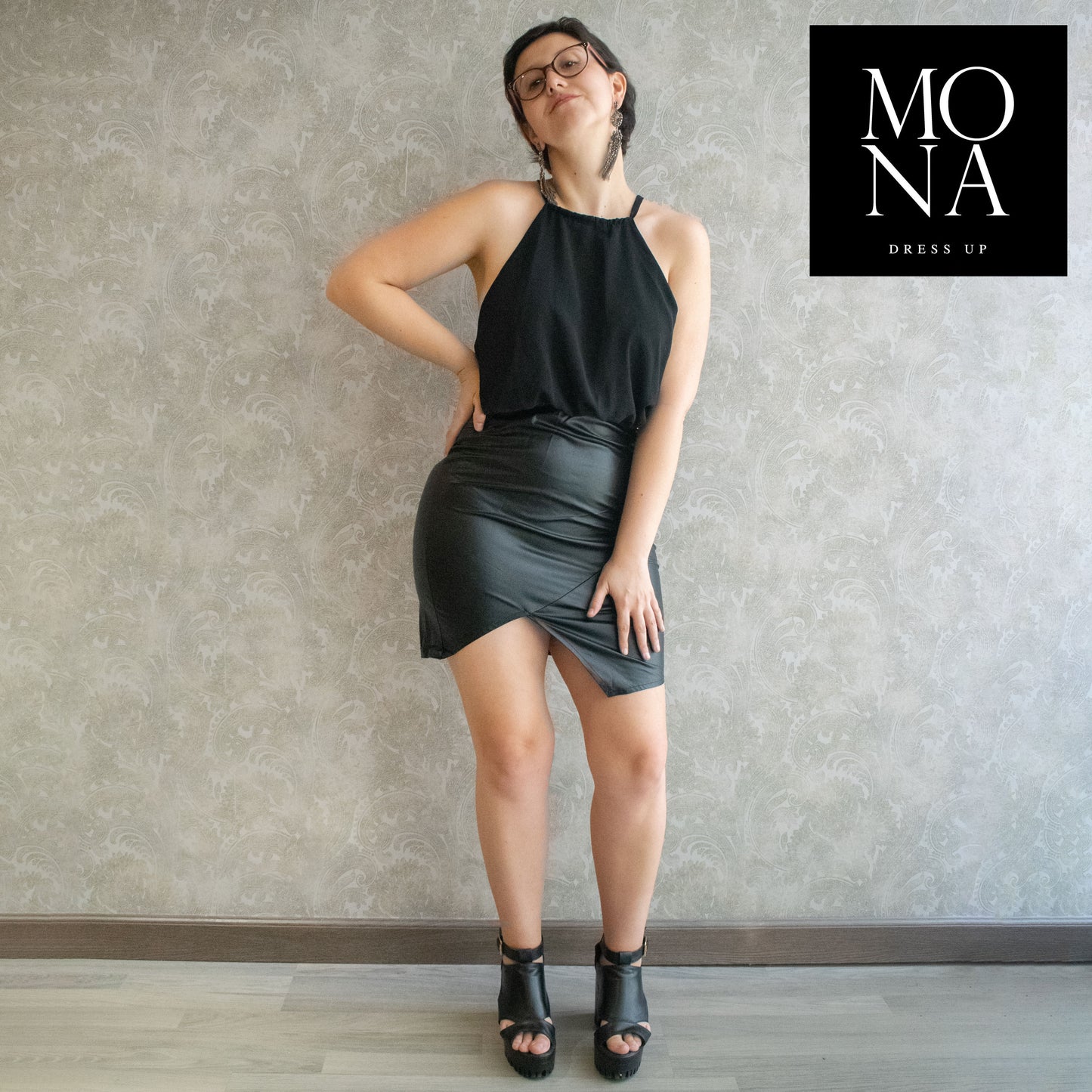 VESTIDO CORTO ANDROMEDA NEGRO